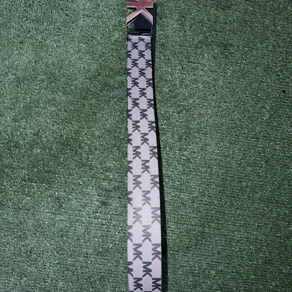 (Sold) Silver Reversible Michael Kors Belt - Picture 3 of 3